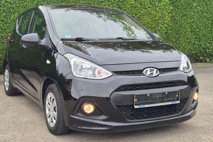 Hyundai i10 64.000 km 6.900 € Essen 45356