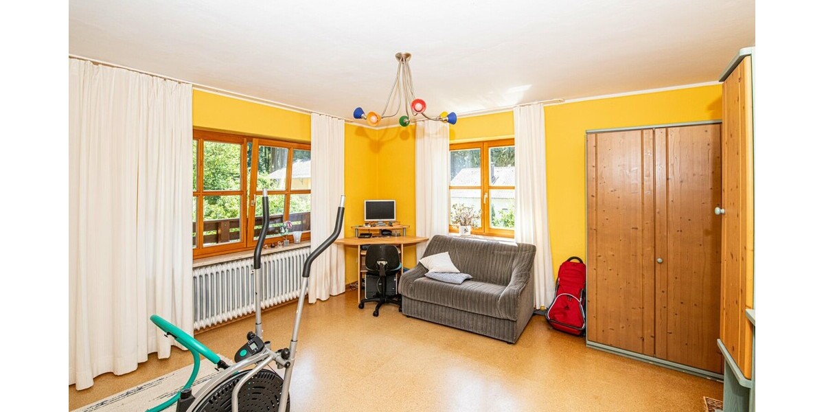 Top gepflegtes Ein- bis Zweifamilienhaus im Landhausstil in absolut ruhiger Lage - Einfamilienhaus Willmering / Geigen Geigen | Angebot:24605759