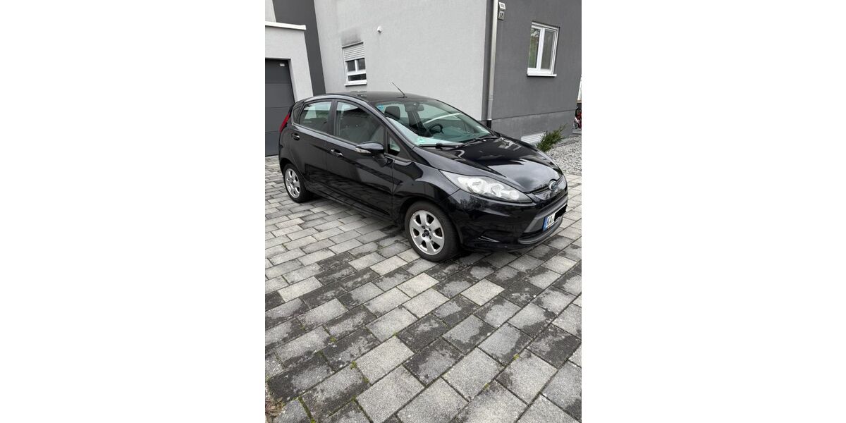 Ford Fiesta 212.000 km 2.100 € Waghäusel/Wiesental 68753