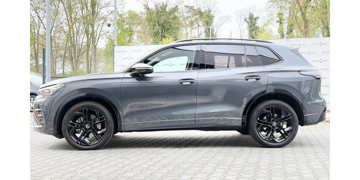 VW Tiguan R-Line/Pano/Memory/HUD/360°/Keyless 5.990 km 48.990 &euro; Mönchengladbach 41066