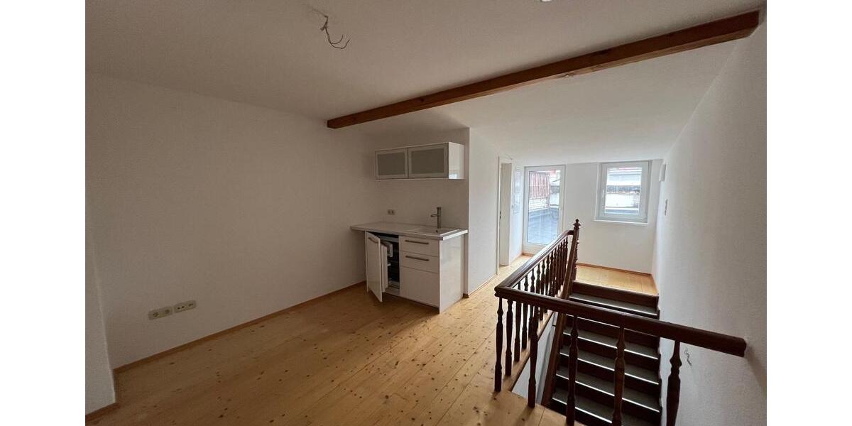 Dachgeschoßwohnung Rostock - 2 Zimmer, 108 m&sup2;, 1.365&euro; | Angebot:24878600