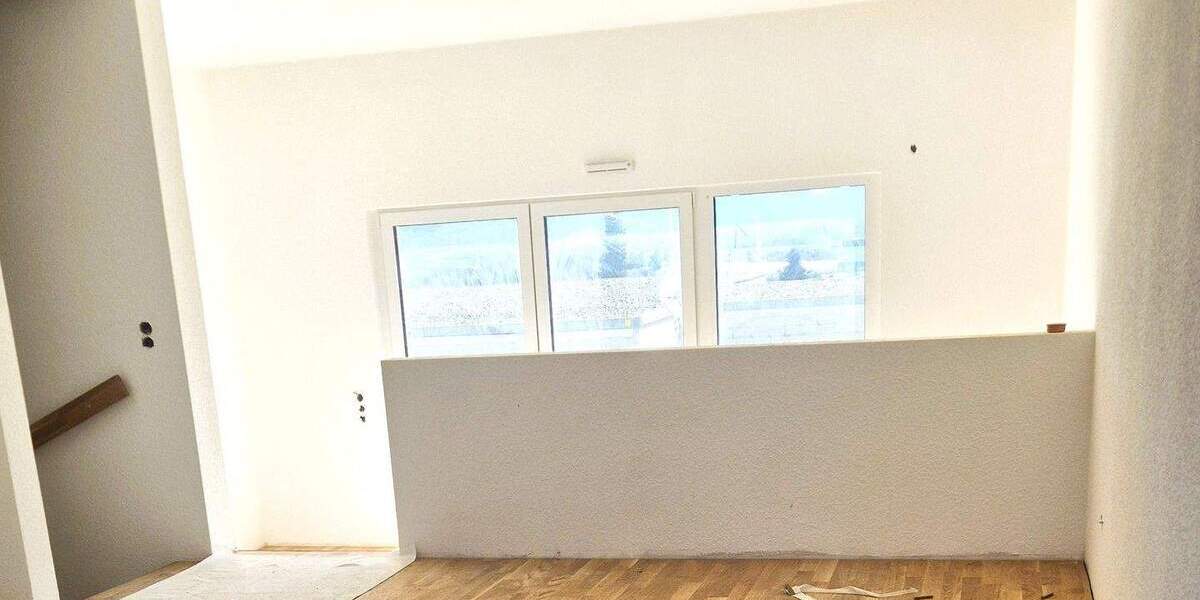 Reihenendhaus Bad Säckingen - 5 Zimmer, 134 m&sup2;, 2.300&euro; | Angebot:25706476