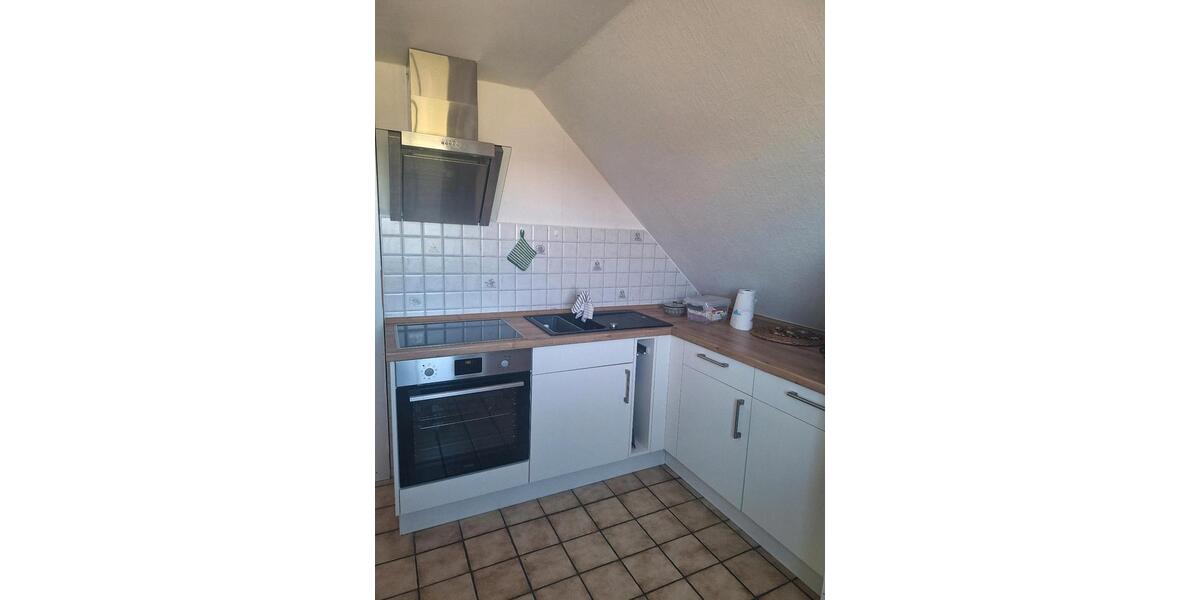 Dachgeschoßwohnung Wester-Ohrstedt Ohrstedt - 2.5 Zimmer, 80 m&sup2;, 850&euro; | Angebot:26396873