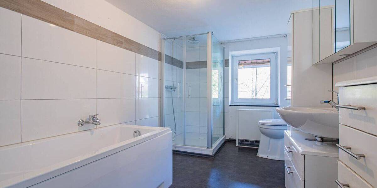 Reihenmittelhaus Klettgau Grießen - 6 Zimmer, 137 m&sup2;, 225.000&euro; | Angebot:25741792