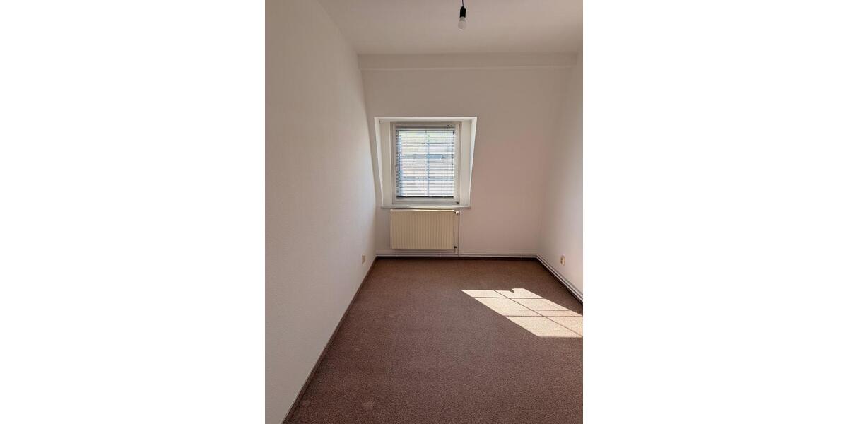 Dachgeschoßwohnung Thale - 4 Zimmer, 76 m&sup2;, 500&euro; | Angebot:26130065
