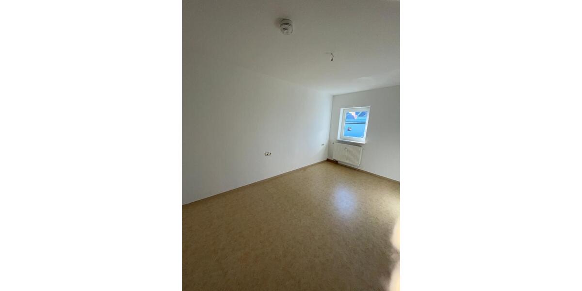 Dachgeschoßwohnung Olbernhau - 5 Zimmer, 44 m&sup2;, 260&euro; | Angebot:24524957
