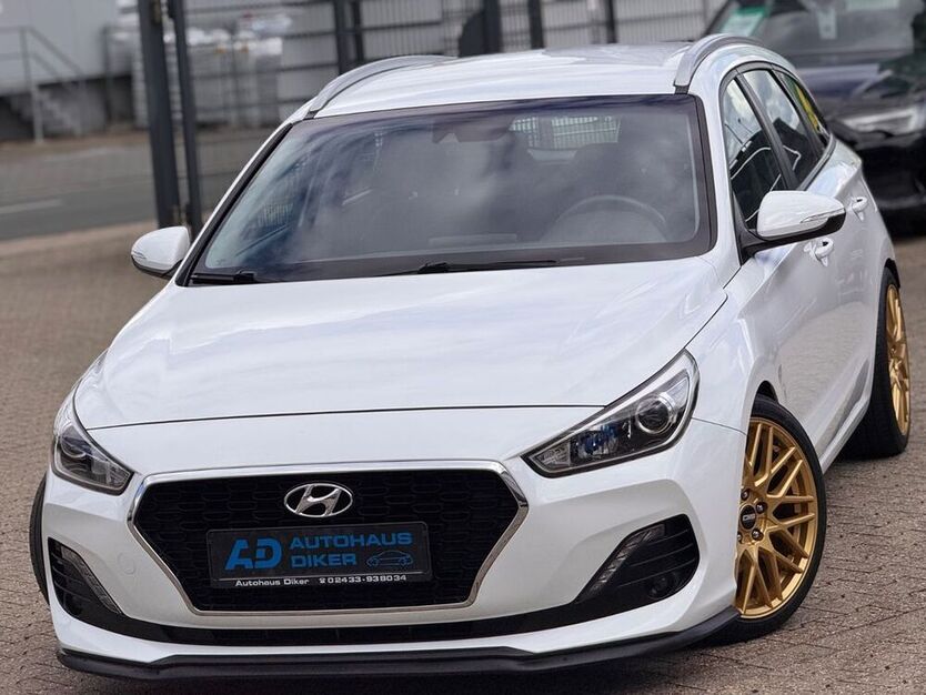 i30