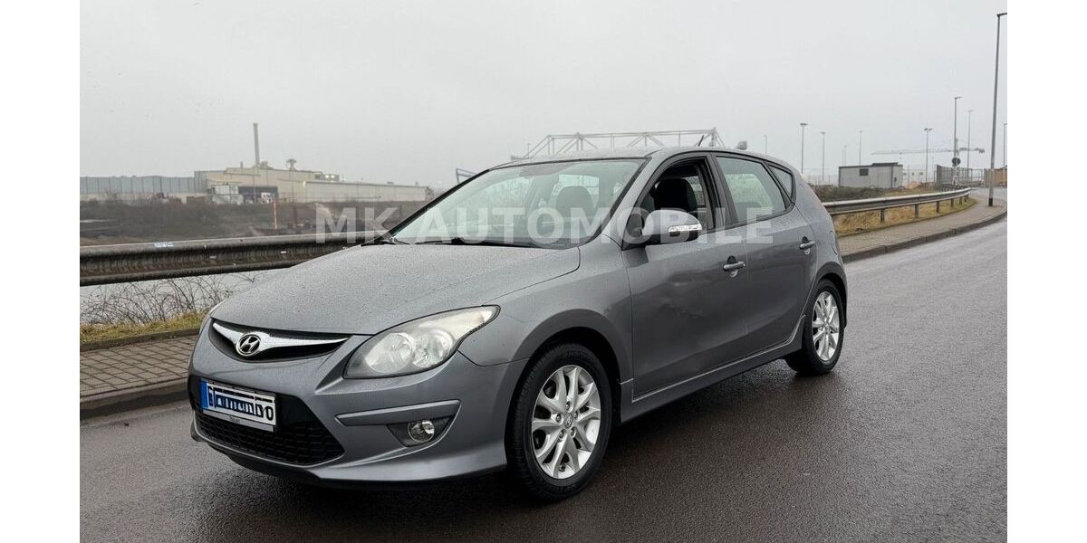 Hyundai i30 196.000 km 2.799 &euro; Duisburg 47138