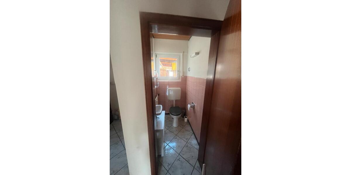 Erdgeschoßwohnung Rheinbach - 3 Zimmer, 100 m&sup2;, 1.200&euro; | Angebot:26311912