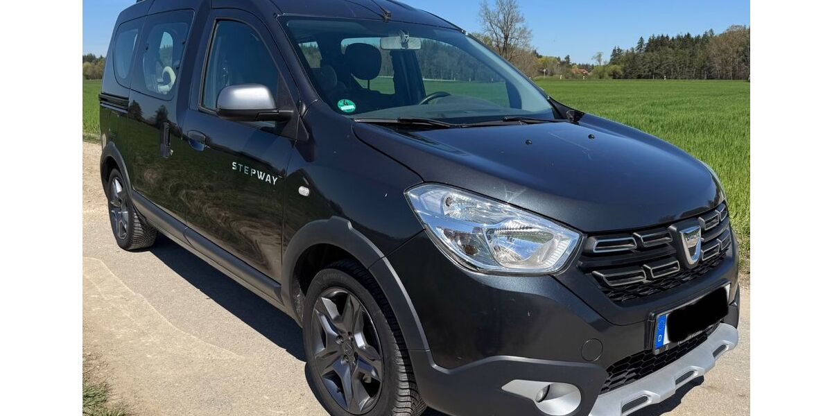 Dacia Dokker 89.000 km 9.400 &euro; Edling 83533