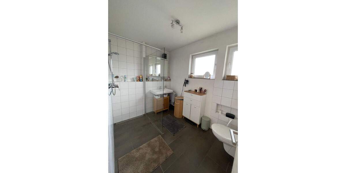 Mehrfamilienhaus, Wohnhaus Kusterdingen - 6 Zimmer, 187 m&sup2;, 780.000&euro; | Angebot:25778795