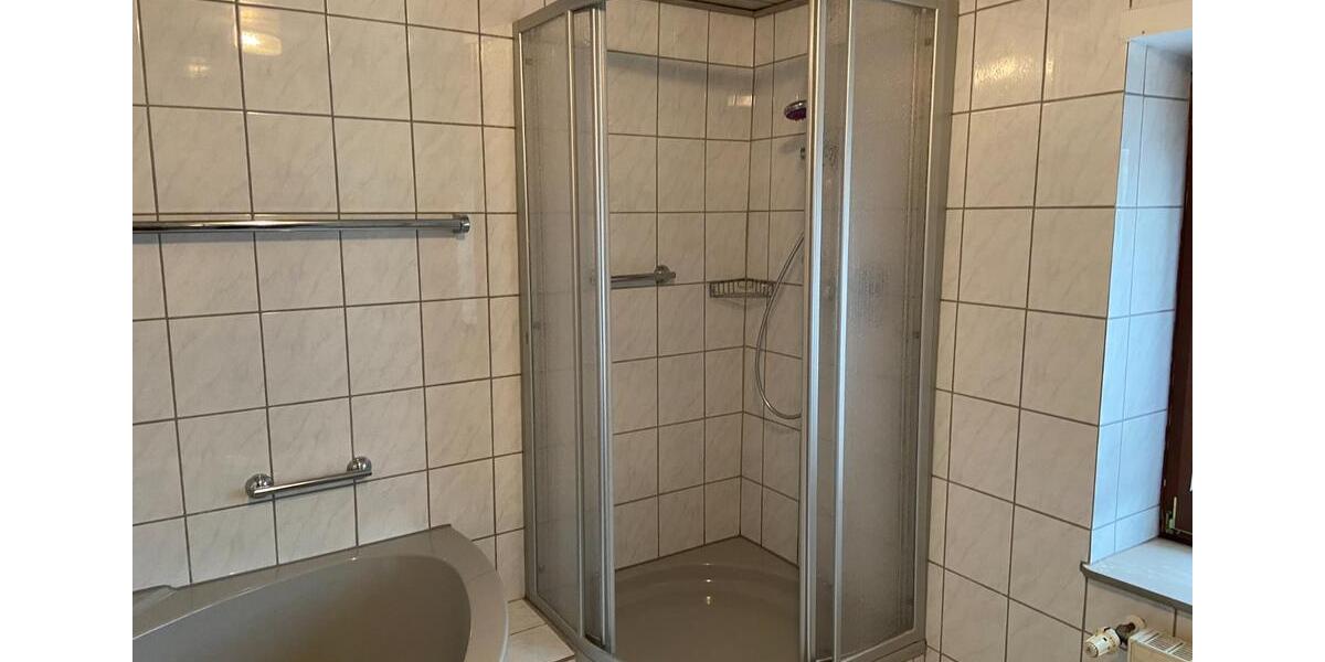 Mietwohnung 1. OG 3 zimmer