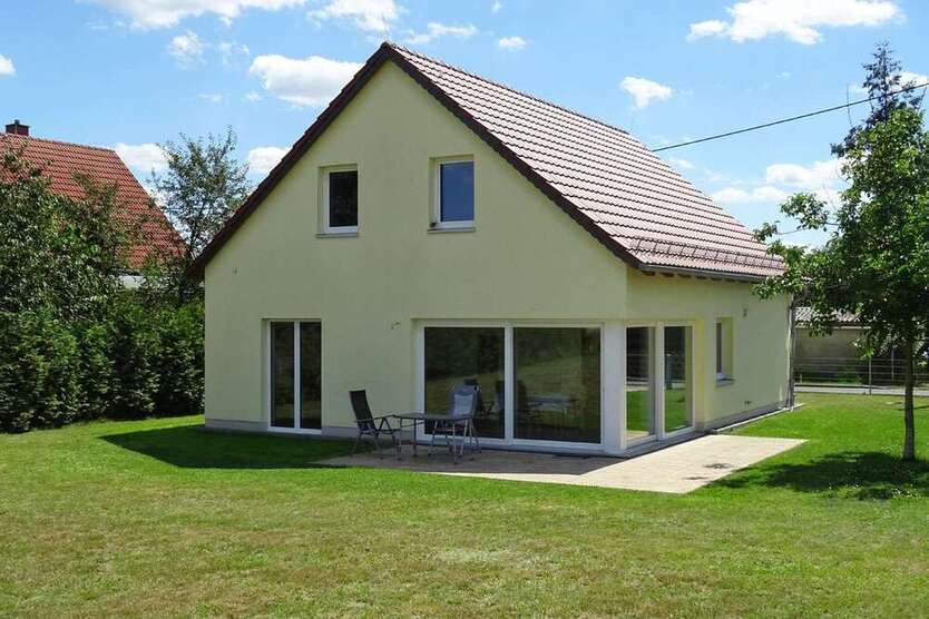 Haus zum Kaufen in SchönfeldLiega 340.000 € 145 m²
