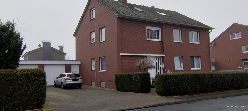 Dachgeschoßwohnung Ennigerloh - 3.5 Zimmer, 61 m&sup2;, 500&euro; | Angebot:25280118