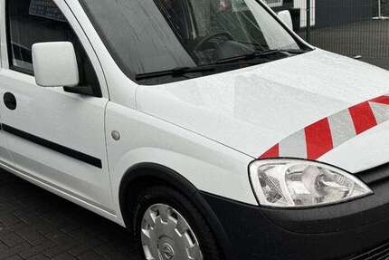 Opel Combo 66.000 km 4.999 &euro; Kassel 34123