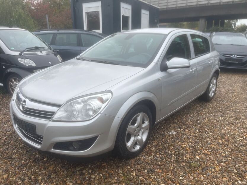 Opel Astra 163.000 km 4.900 € Braunschweig 38120