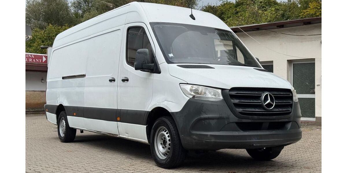 Mercedes-Benz Sprinter 165.000 km 17.990 € Hamburg 22041