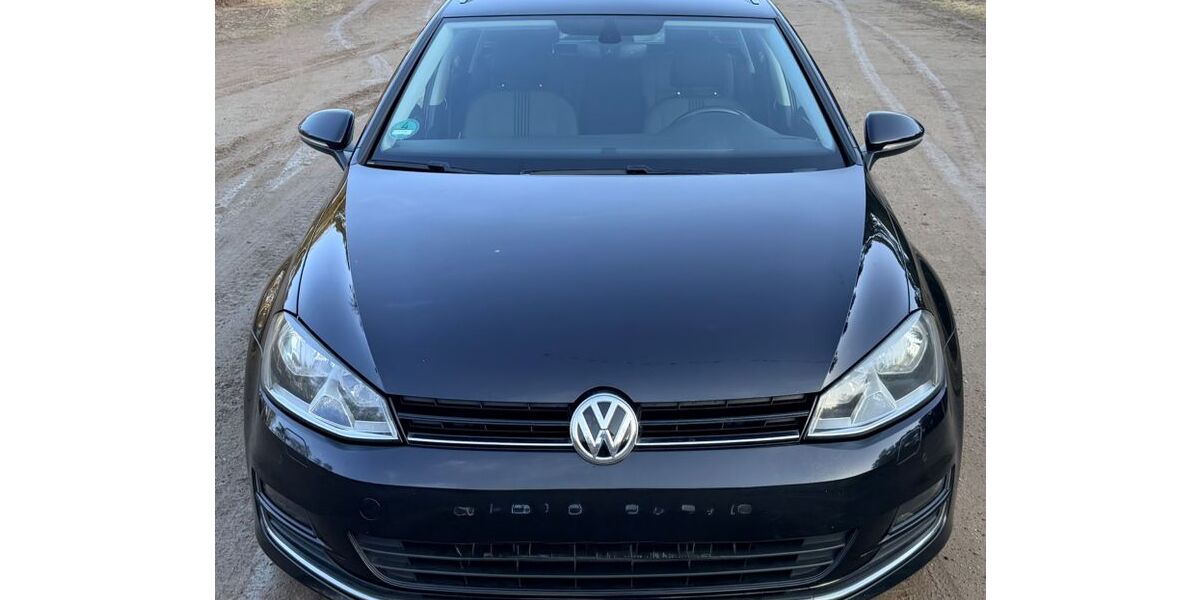 VW Golf 210.000 km 9.200 &euro; Prerow 18375