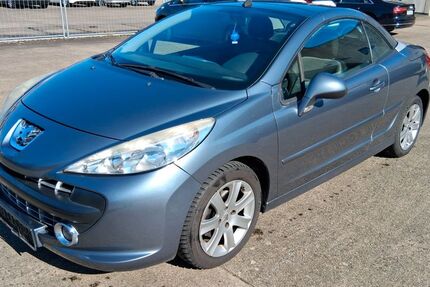 Peugeot 207 106.000 km 2.300 &euro; Bad Nauheim 61231