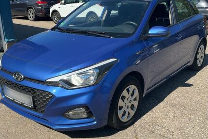 Hyundai i20 61.857 km 10.999 &euro; Homburg/Saar 66424