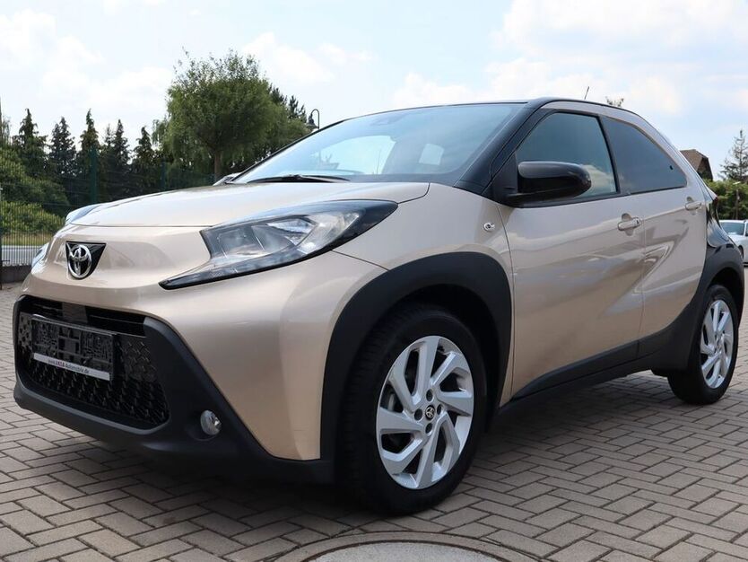 Aygo (X)