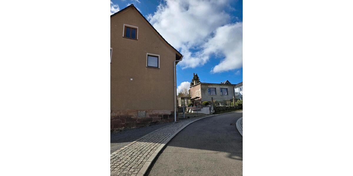 Einfamilienhaus Zella-Mehlis Mehlis - 6 Zimmer, 170 m&sup2;, 110.000&euro; | Angebot:25972212