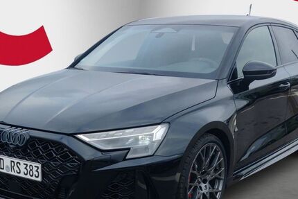 Audi RS3 4.900 km 63.666 &euro; Wackersdorf 92442