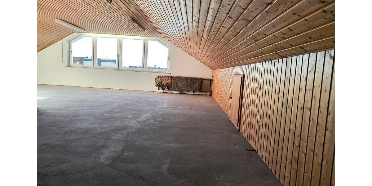 Doppelhaushälfte Straubing - 5 Zimmer, 160 m&sup2;, 1.350&euro; | Angebot:26163412