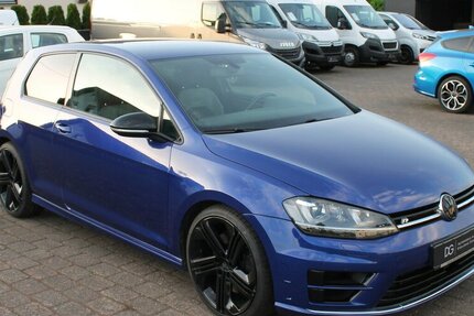 VW Golf 2.0 R BMT 4Motion 141.587 km 15.950 € Badem 54657