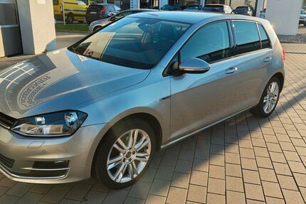 VW Golf 109.961 km 12.200 € Pforzheim 75177