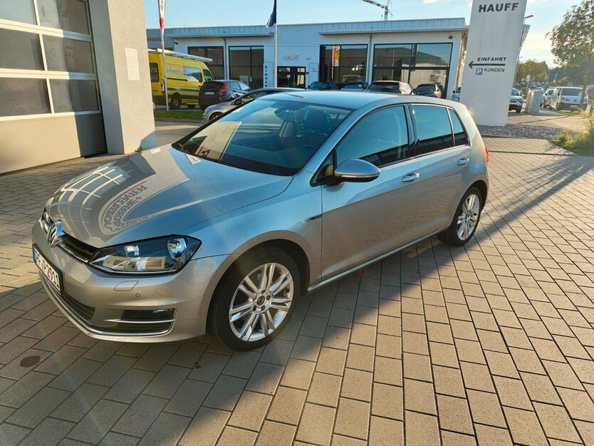VW Golf 109.961 km 12.200 € Pforzheim 75177