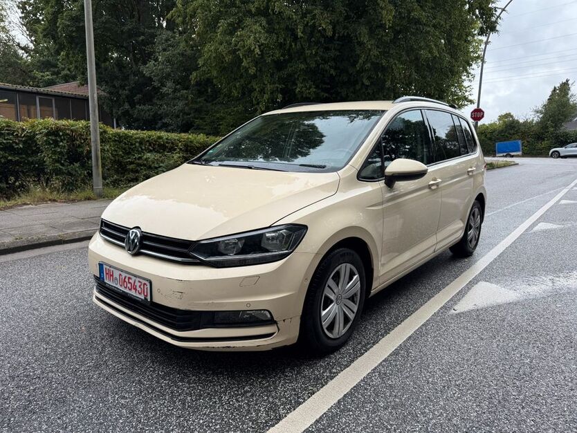 VW Touran 489.212 km 4.990 € Hamburg 20539