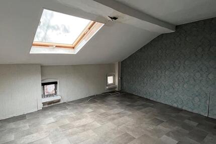 4 ZKB, Dachgeschoss, Altbau, ab 01.02. zu Vermieten 4 zimmer