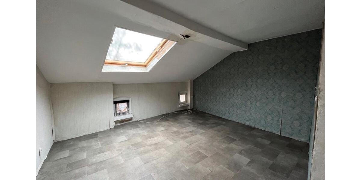 4 ZKB, Dachgeschoss, Altbau, ab 01.02. zu Vermieten 4 zimmer