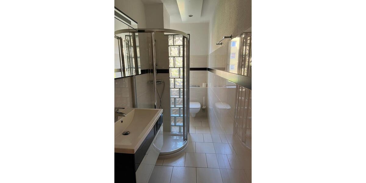 Etagenwohnung Löbau - 2 Zimmer, 50 m&sup2;, 290&euro; | Angebot:26662732