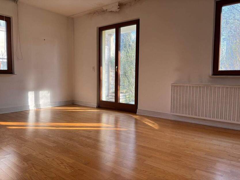 Freistehendes EFH mit großem Garten in Waiblingen zu verkaufen. 5 zimmer