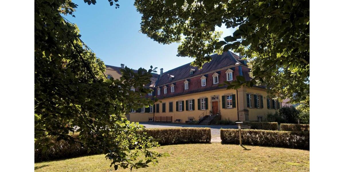 Maisonettenwohnung Schwaigern - 2 Zimmer, 126 m&sup2;, 1.150&euro; | Angebot:26234672