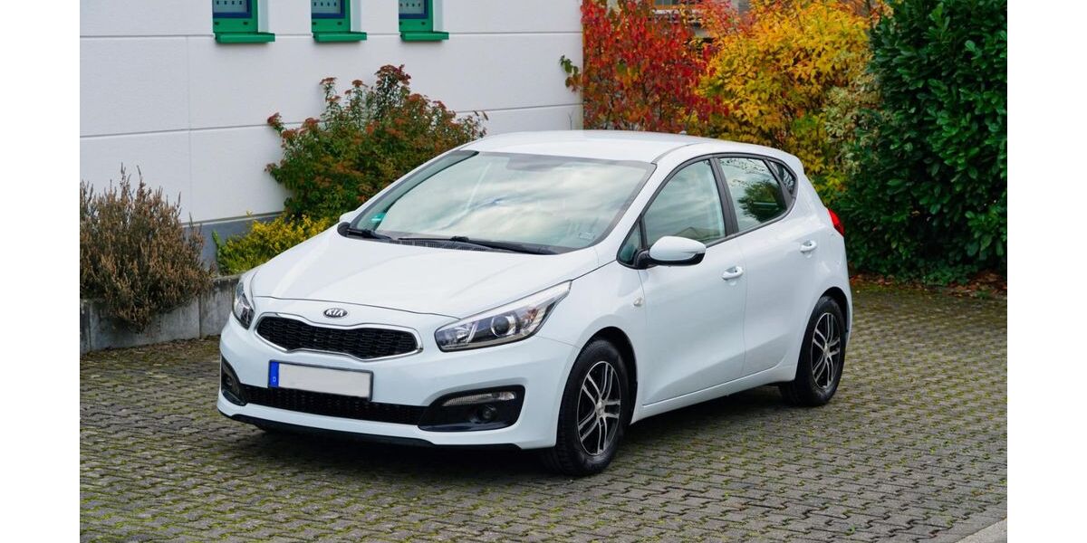 Kia ceed / Ceed 92.000 km 8.990 &euro; Nentershausen 56412