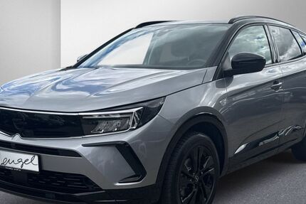 Opel Grandland (X) 15.500 km 24.360 € Wunsiedel 95632