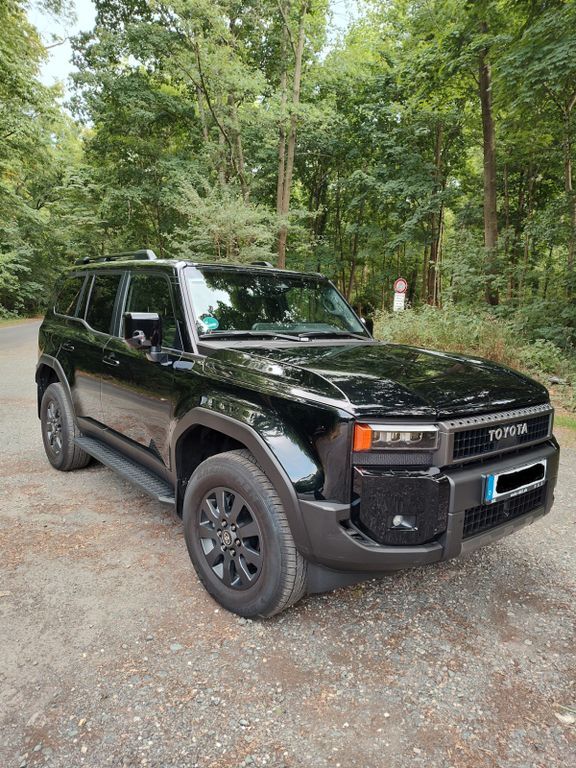 Toyota Land Cruiser 3.200 km 76.755 € Piesport 54498