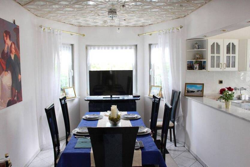 Zweigenerationshaus & Gewerbehalle | 1.920 m² Grundstück | 1.440?€umbauter m²