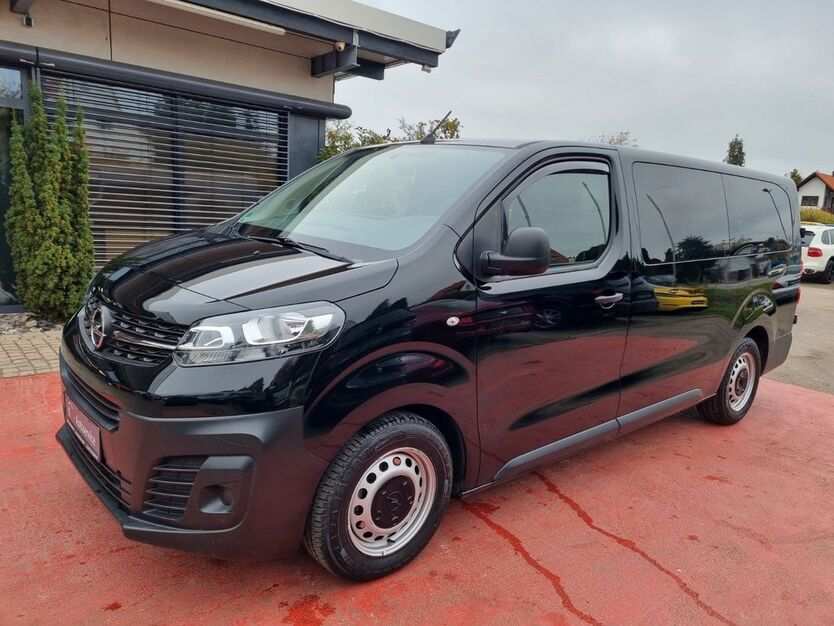 Opel Vivaro 50.000 km 24.990 € Weißenhorn 89264