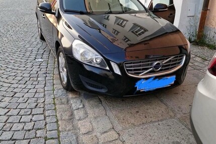 Volvo V60 300.000 km 5.000 € Bad Füssing 94072