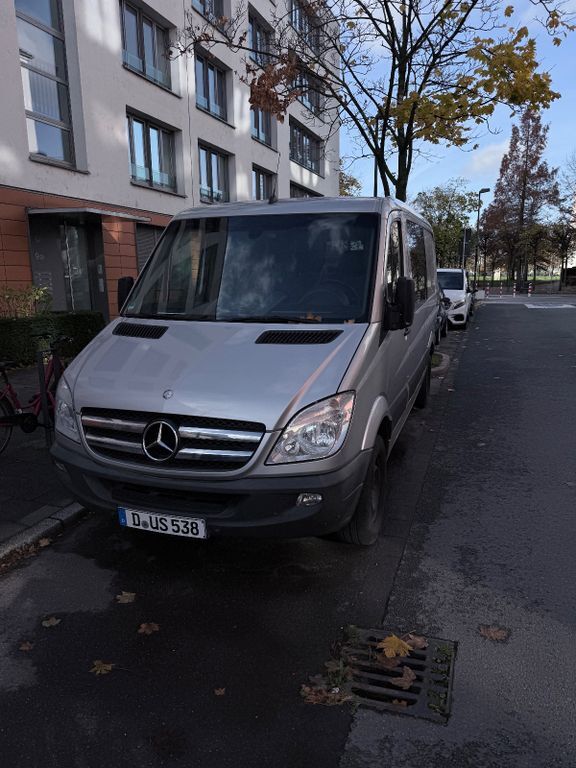 Mercedes-Benz Sprinter 395.000 km 6.900 € Düsseldorf 40219