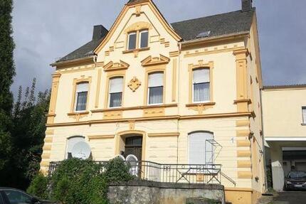 Mehrfamilienhaus in Höhr-Grenzhausen 12 zimmer