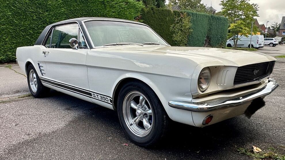 Ford Mustang 25.000 km 34.299 € Grevenbroich 41516
