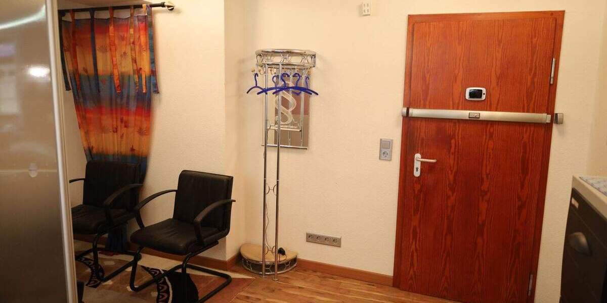 Gewerbeobjekt Balingen - 3 Zimmer, 120 m&sup2;, 240.000&euro; | Angebot:25684937