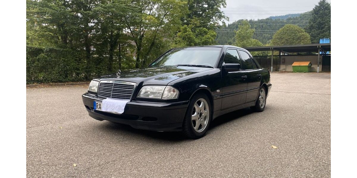 Mercedes-Benz C 280 203.585 km 8.950 &euro; Gernsbach / Scheuern 76593