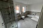 Reihenhaus Zeitlarn - 9 Zimmer, 150 m&sup2;, 2.250&euro; | Angebot:26703963