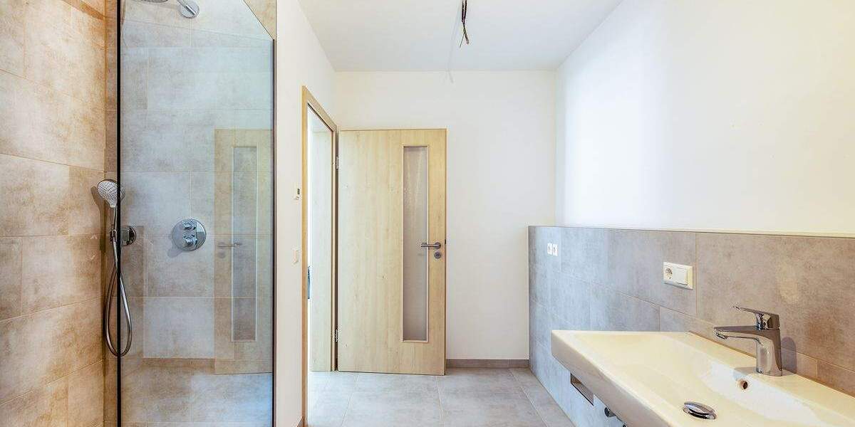 Mehrfamilienhaus, Wohnhaus Malsch Waldprechtsweier - 8 Zimmer, 222 m&sup2;, 795.000&euro; | Angebot:25862351